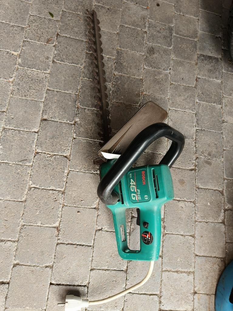 Heggeschaar Bosch, Ophalen, Zo goed als nieuw