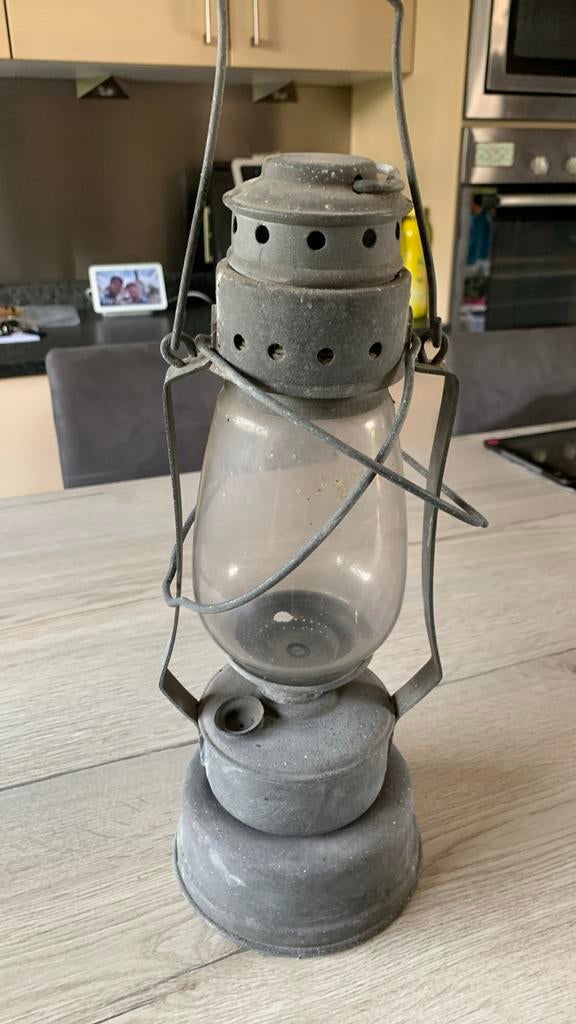 Oude Olielamp, Enlèvement