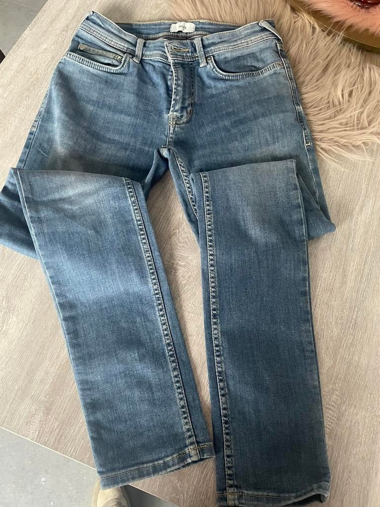 Jeans skinny, Enlèvement ou Envoi