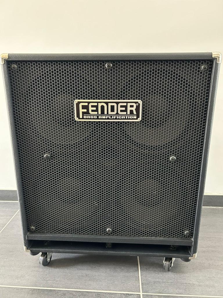 Fender Rumble 410 V2 speaker black grill cabinet, Musique & Instruments, Amplis | Basse & Guitare, Utilisé, Guitare basse, 100 watts ou plus