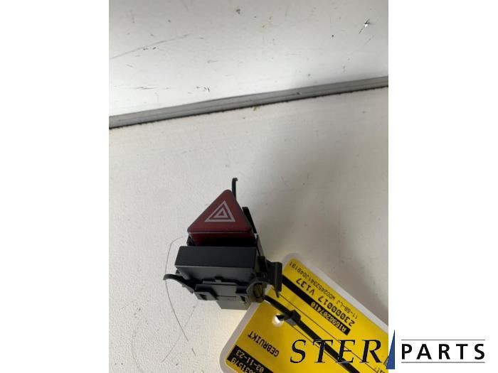 Paniekverlichtings Schakelaar van een Mercedes B-Klasse, Ophalen of Verzenden, 3 maanden garantie, Gebruikt, Mercedes-Benz