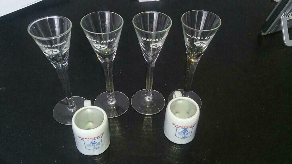 4 très anciens verres Akvavit + 2 cruchons Blankenheym, Enlèvement, Comme neuf