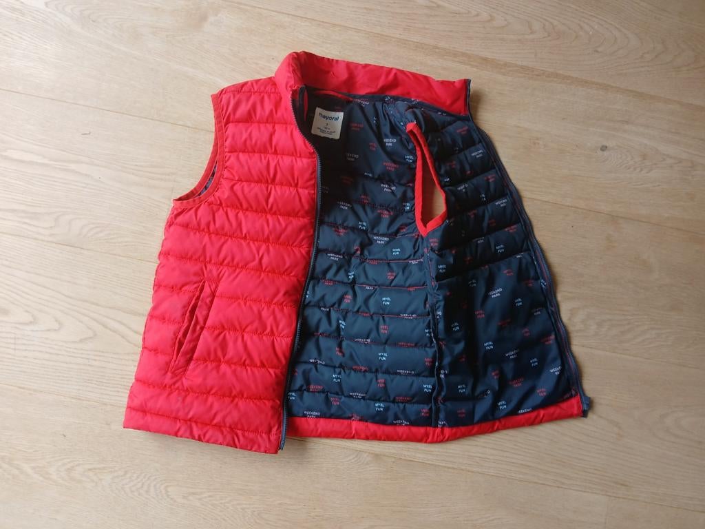 très belle veste sans manches MAYORAL T 7A /122, Envoi, Comme neuf, Mayoral