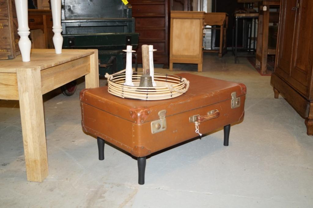 antieke salontafel-/reis koffer op poten 75 x 47 H 47, Antiek en Kunst, Ophalen of Verzenden