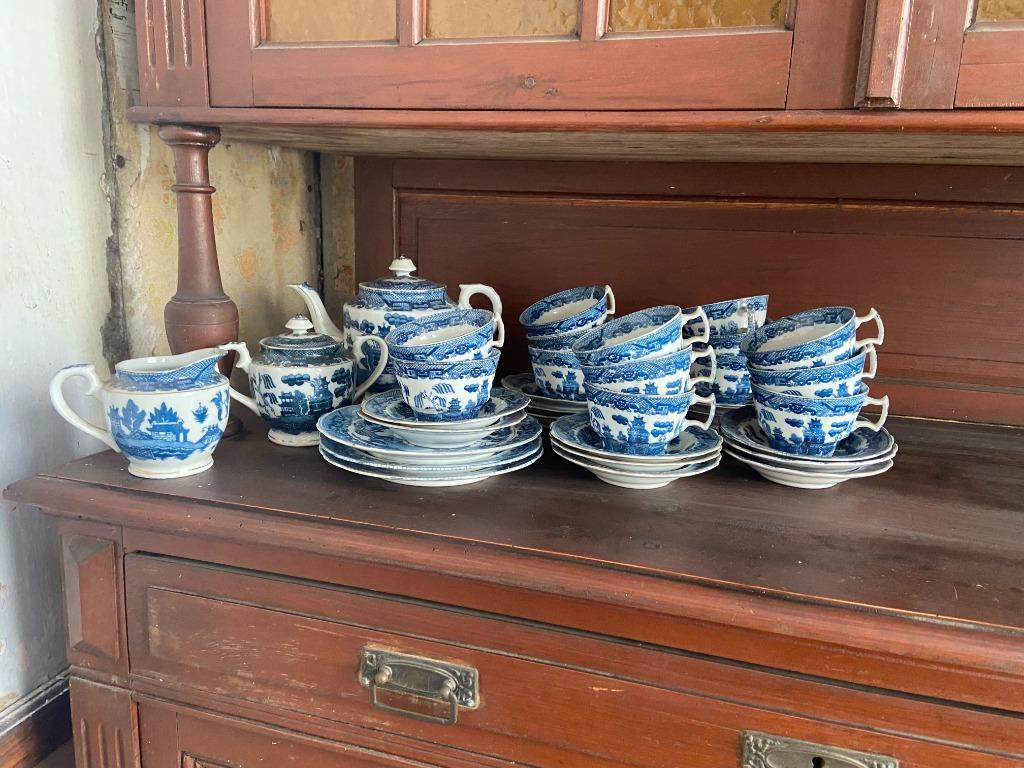 oud servies, Ophalen