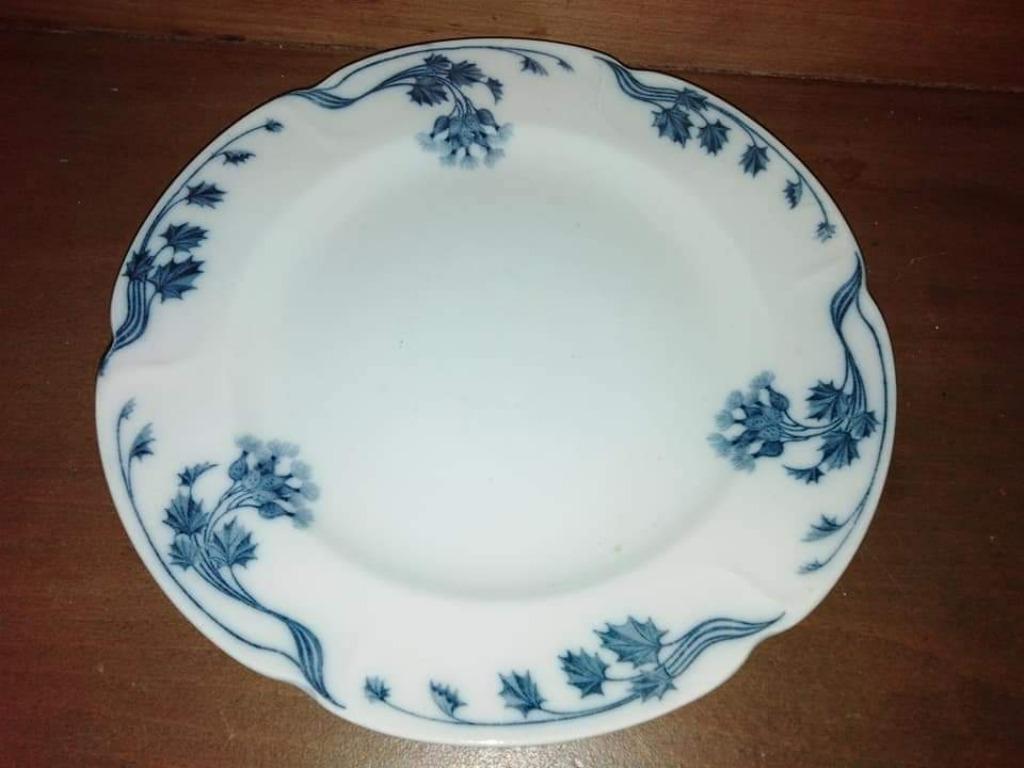 plat Villeroy et boch mettlach modèle Milla, Enlèvement ou Envoi