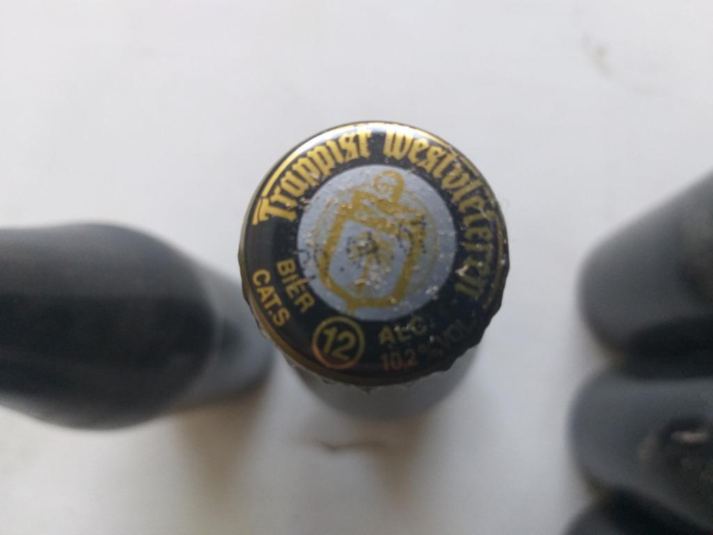 2 oude flesjes Westvleteren 12 ; 26/11/'05 en 20/04/'07, Verzamelen, Ophalen, Flesje(s)