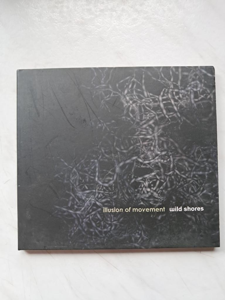 Wild Shores ‎: Illusion Of Movement (CD) EBM trip hop synth, Cd's en Dvd's, Cd's | Dance en House, Ophalen of Verzenden