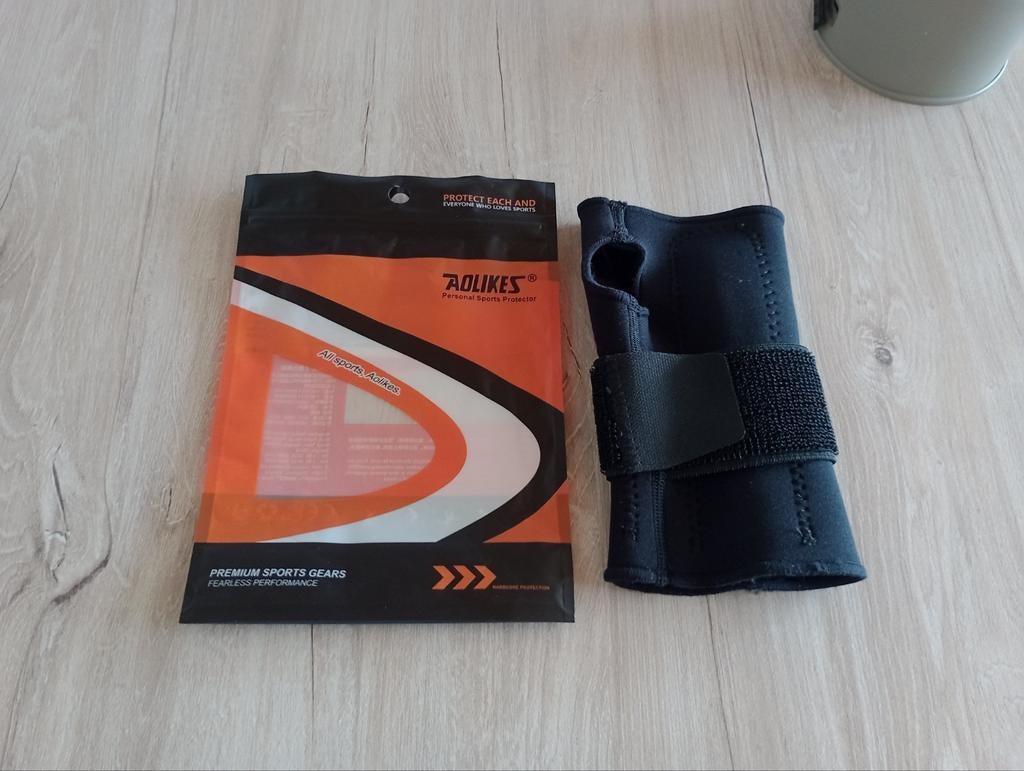 Polsband polssteun nieuw, Ophalen of Verzenden, Nieuw