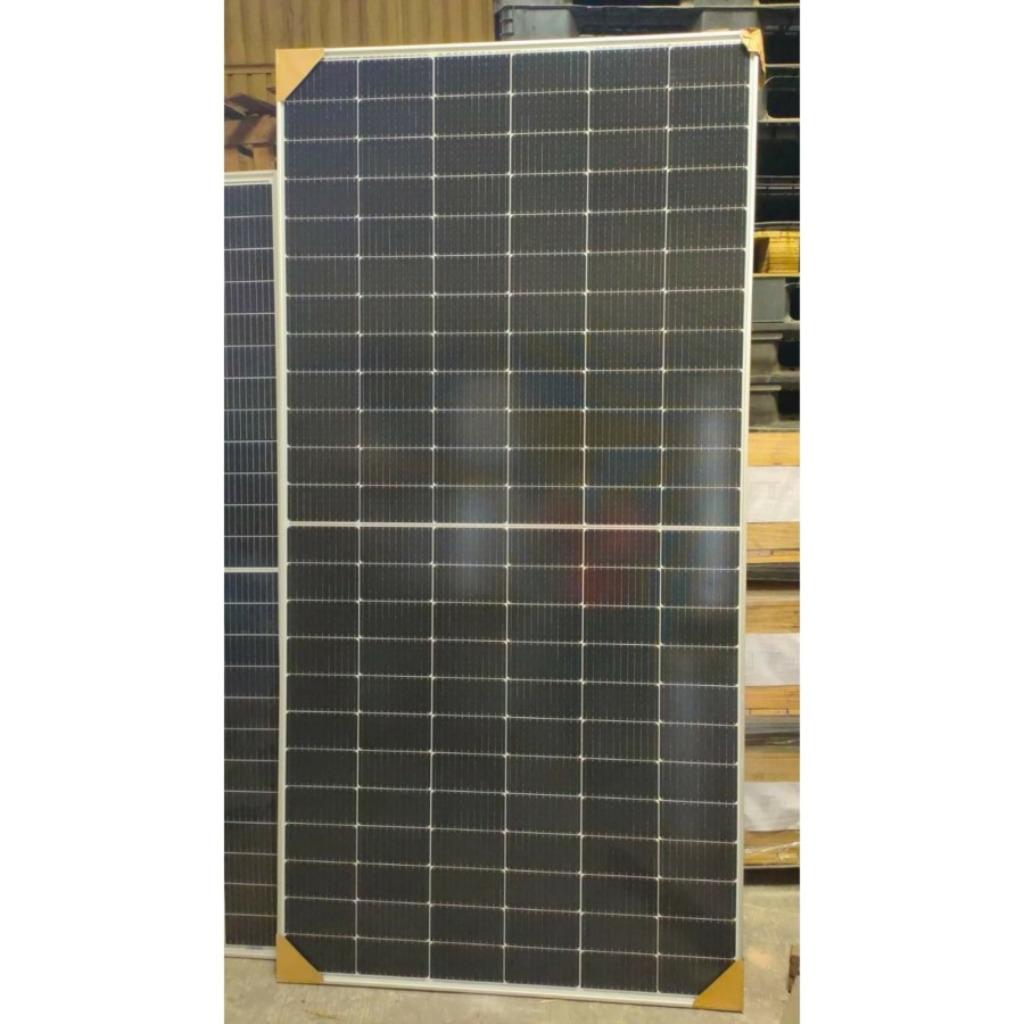 1  volle pallet  nieuwe panelen van 540 wp, Bricolage & Construction, Enlèvement ou Envoi, Autres types, Autres matériaux, Noir