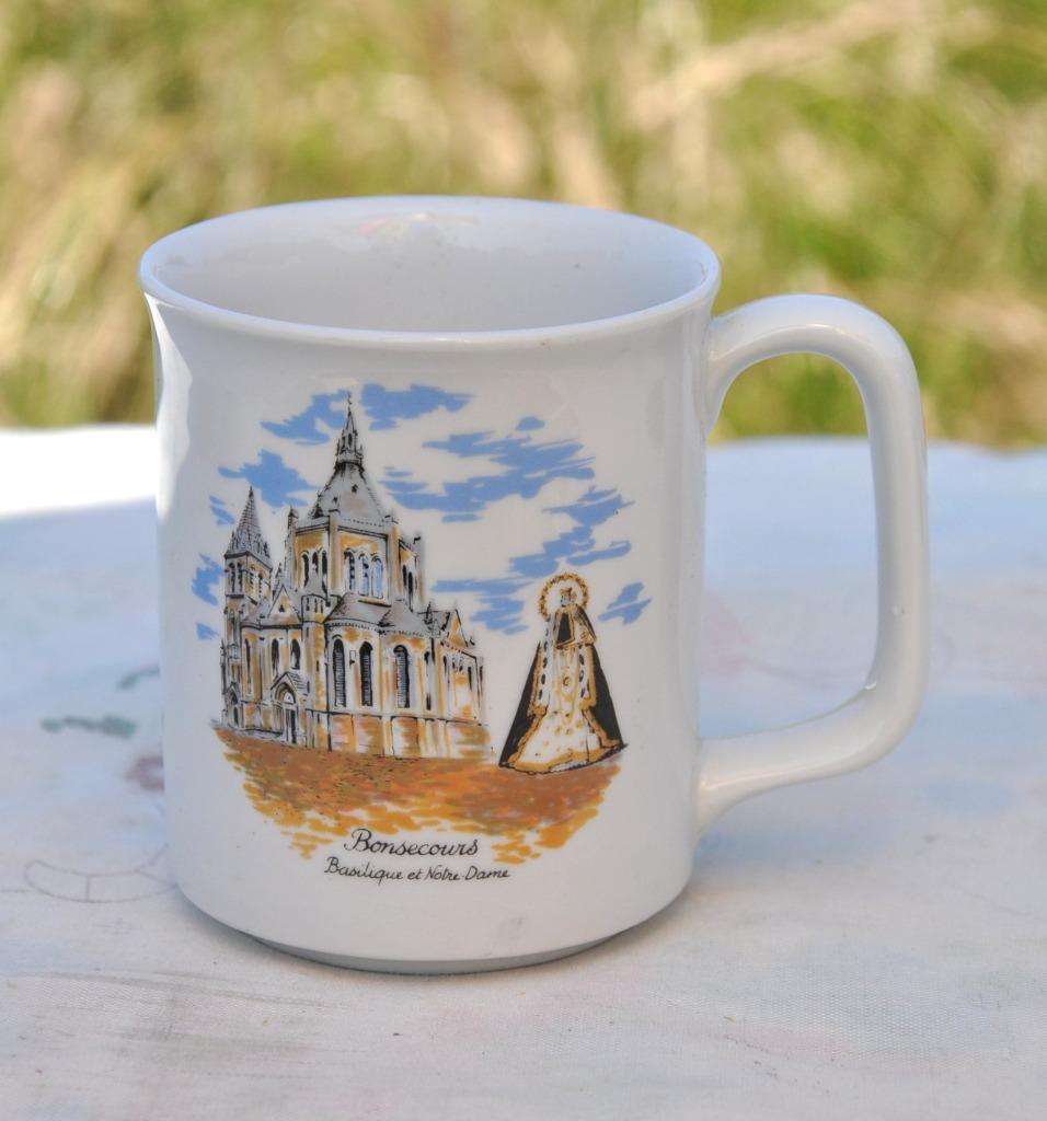 mug religieux bonsecours basilique, Ophalen of Verzenden, Zo goed als nieuw, Overige typen, Christendom | Katholiek