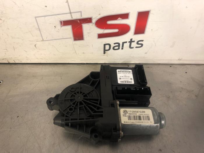 Moteur de vitre portière d'un Volkswagen Touran, Volkswagen, -, 3 mois de garantie, Utilisé