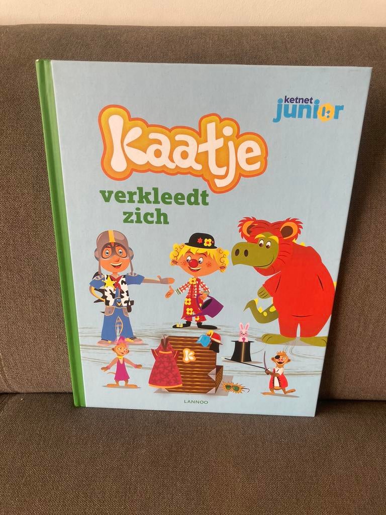 Boek Kaatje verkleedt zich zo goed als nieuw, Fictie algemeen, Jongen of Meisje, Ophalen of Verzenden, Zo goed als nieuw