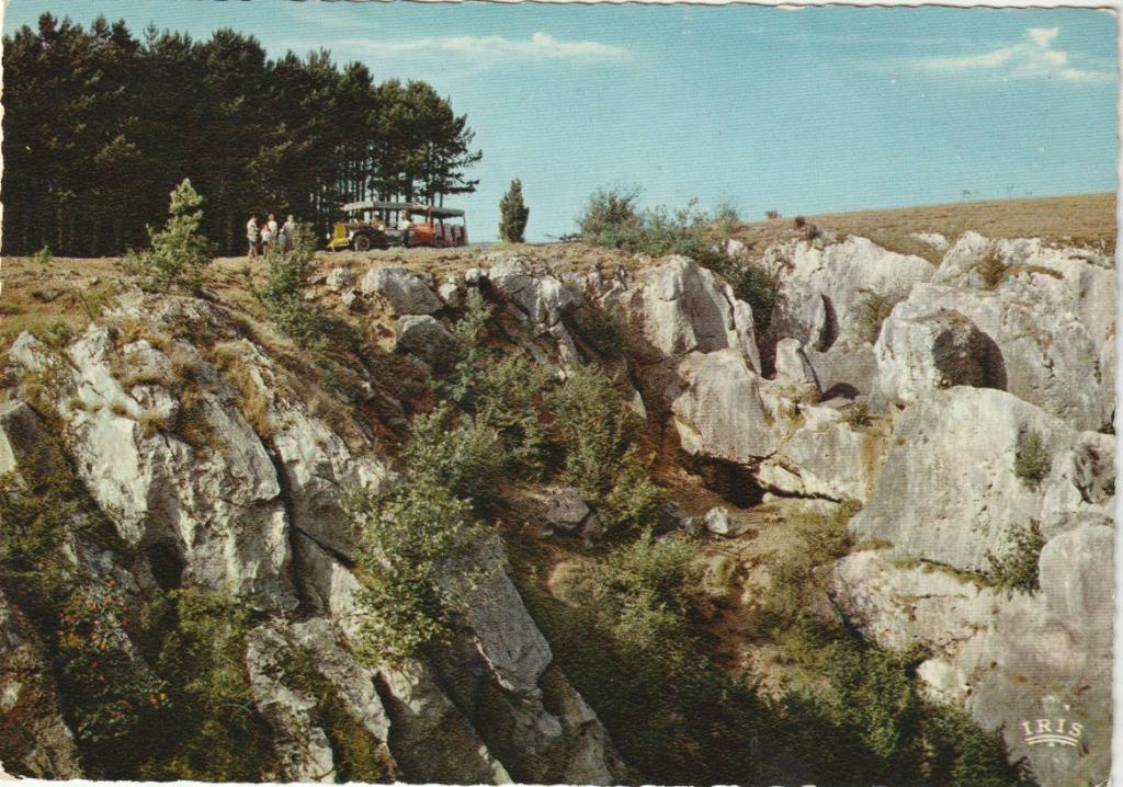 NISMES  LE FONDRY DES CHIENS   1967, Enlèvement ou Envoi, 1960 à 1980, Affranchie, Namur