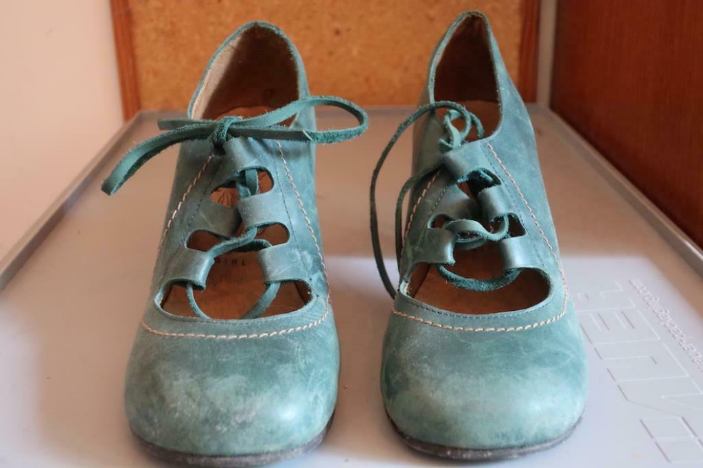 Blauwe pumps - FLY - 39, Vêtements | Femmes, Chaussures, Porté, Bleu, Enlèvement ou Envoi