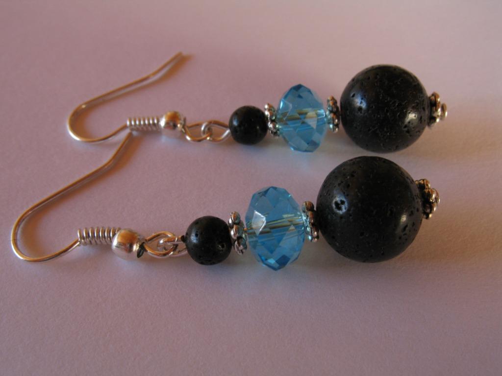 Oorringen: lava parels en kristal: aqua marine, Handtassen en Accessoires, Oorbellen, Met kristal, Hangers, Nieuw, Ophalen of Verzenden
