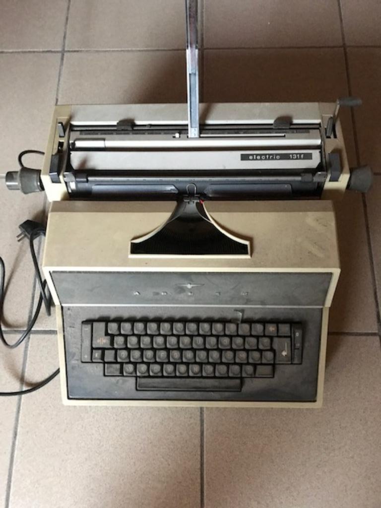 Adler typemachine 131f, Diversen, Typemachines, Ophalen, Gebruikt