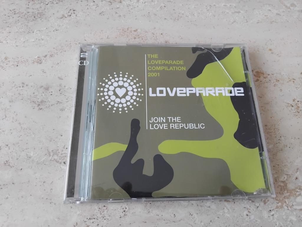 CD Love parade 2001, Ophalen of Verzenden
