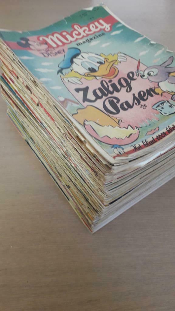 Groot lot weekblad Mickey Magazine, jaren vijftig, Boeken, Meerdere stripboeken, Ophalen of Verzenden, Gelezen