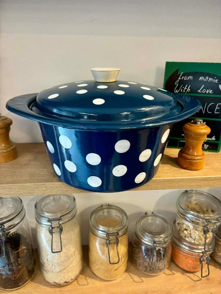 cocotte casserole émaillée bleu pois blanc couvercle, Ophalen of Verzenden, Gebruikt, Gietijzer, Kookpan of Snelkookpan