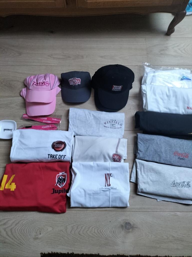 Petten en T-shirts, Verzamelen, Ophalen