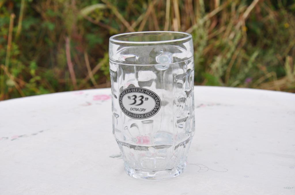chope verre 33 extra dry 1/2 litre, Enlèvement ou Envoi, Comme neuf, Chope(s), Autres marques
