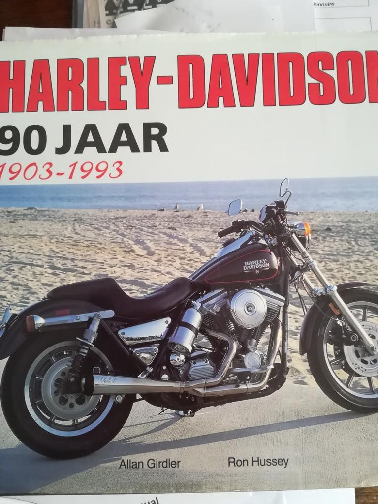 HARLEY-DAVIDSON 90 Jaar (en néerlandais), Enlèvement ou Envoi, Utilisé