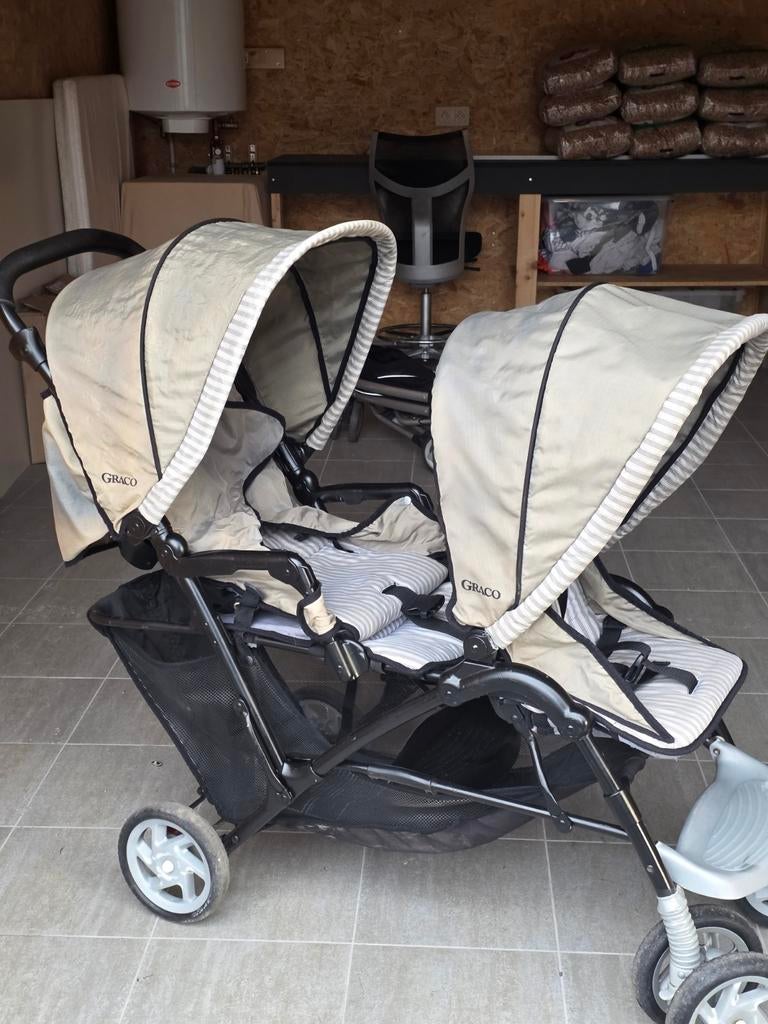 Poussette double, Enlèvement, Poussette