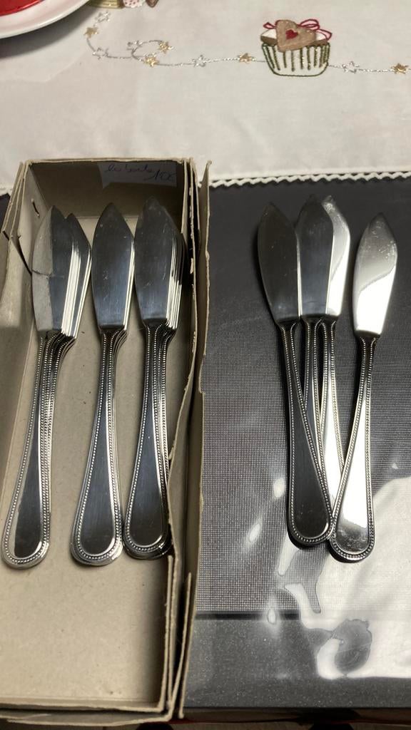 Lit de 19 couverts à poisson, Maison & Meubles, Cuisine | Couverts, Comme neuf