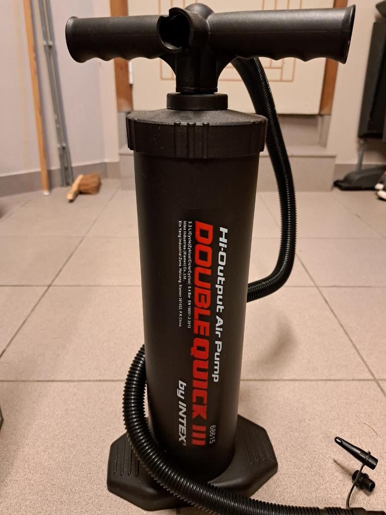 Intex luchtpomp met groot volume, Enlèvement
