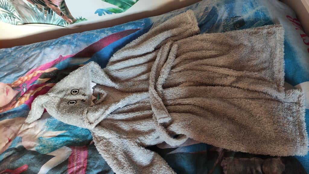 Nieuwe badjas haai, Enlèvement ou Envoi, Neuf, Taille 116
