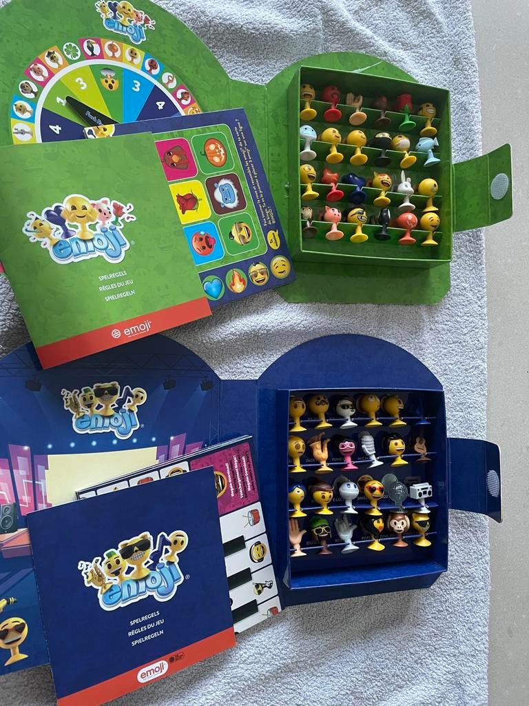 Set 2 dozen Emojis Aldi 2021 groene doos 2022 blauwe doos, Aldi, Enlèvement ou Envoi