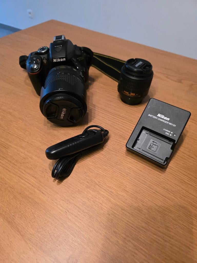 Nikon D5300 + Lenzen, Audio, Tv en Foto, Fotocamera's Digitaal, Ophalen, Spiegelreflex, Zo goed als nieuw, Nikon