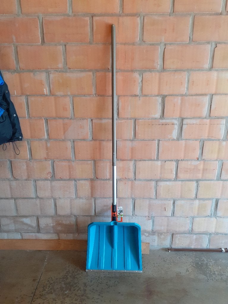Pelle à neige Combisystem GARDENA - neuve avec étiquette, Jardin & Terrasse, Outils à main, Enlèvement, Neuf, Pelle, Gardena