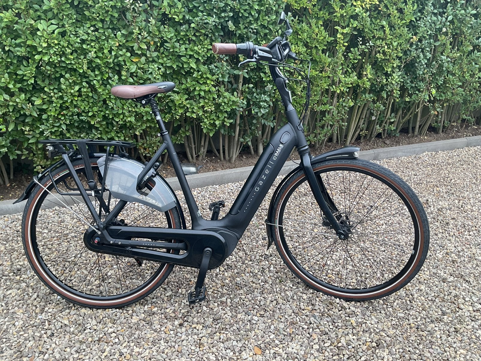 Gazelle Grenoble c8 -500wh bouwjaar 2023/2024, Ophalen, Zo goed als nieuw, 50 km per accu of meer, Gazelle
