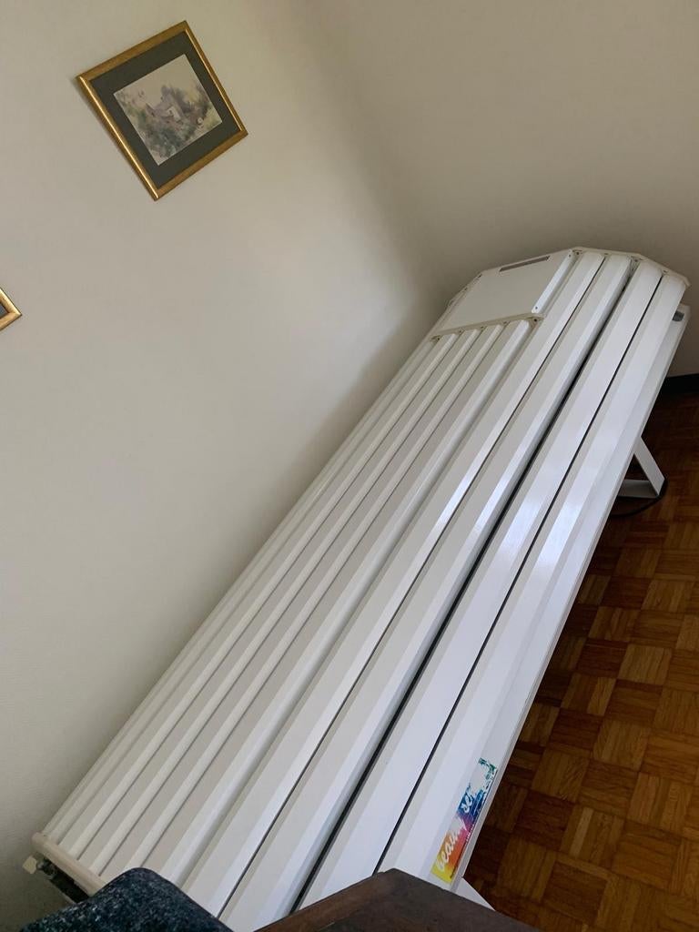 Lit de bronzage à vendre, Electroménager, Solarium, Banc solaire & Bronzage facial, Enlèvement