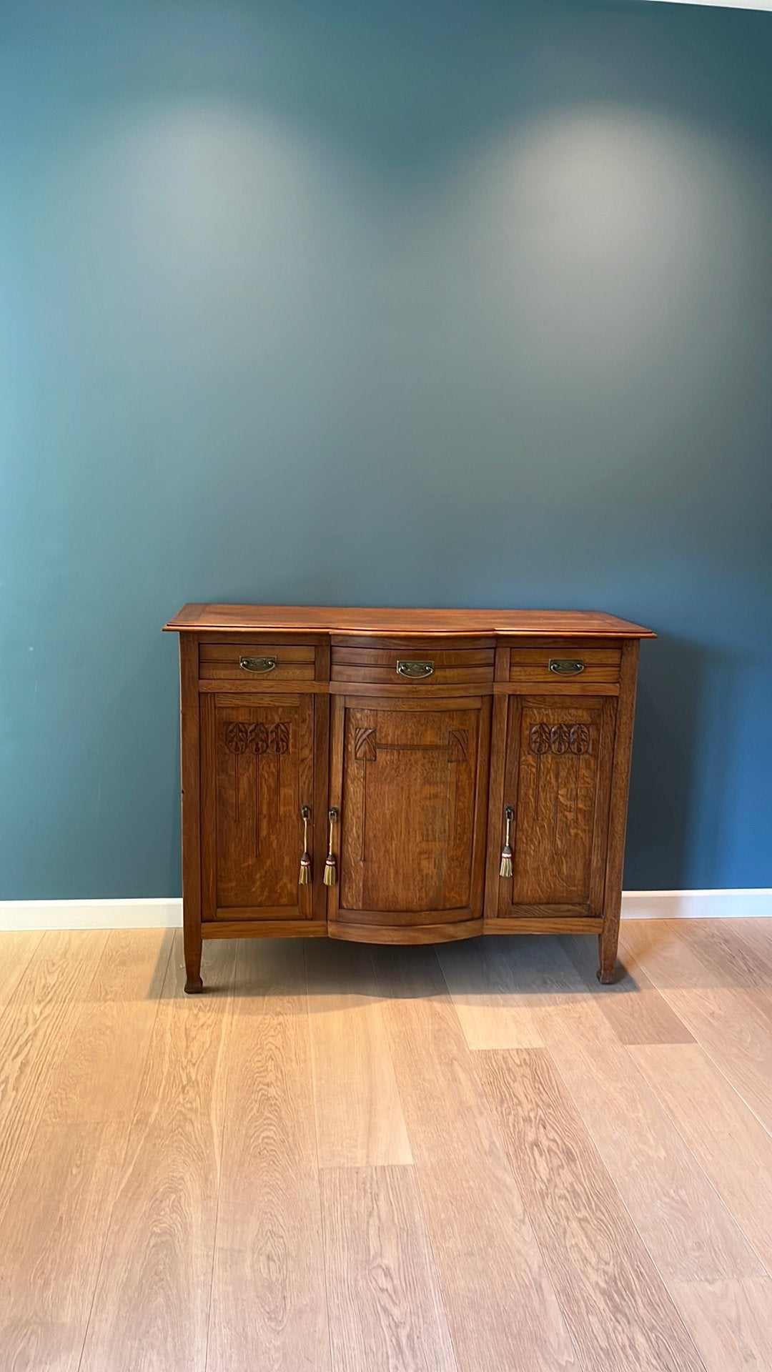 Antieke kast, Huis en Inrichting, Kasten | Dressoirs, Ophalen, Gebruikt, Met lade(s)