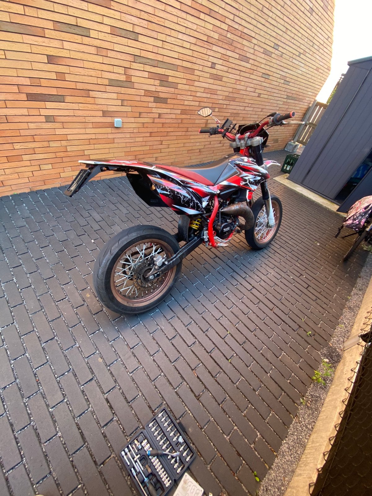 Beta rr50 2014 edition met rode velgen (70 blok), Motoren, Occasion, 70 cc, Particulier, Handgeschakeld
