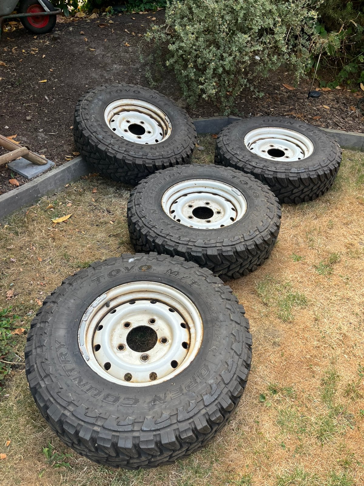16” OEM Wolf HD velgen – Toyo M/T (235/85R16), Ophalen, Band(en)