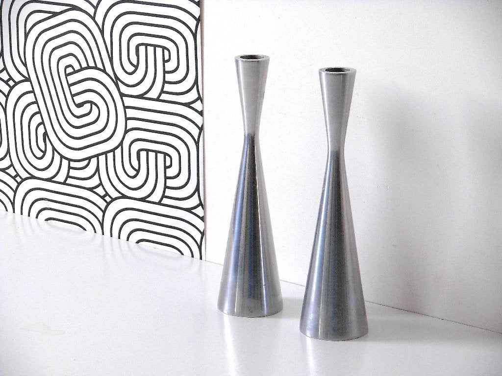 Vintage design kandelaars in metal look, Grijs, Verzenden, 23 cm, Set