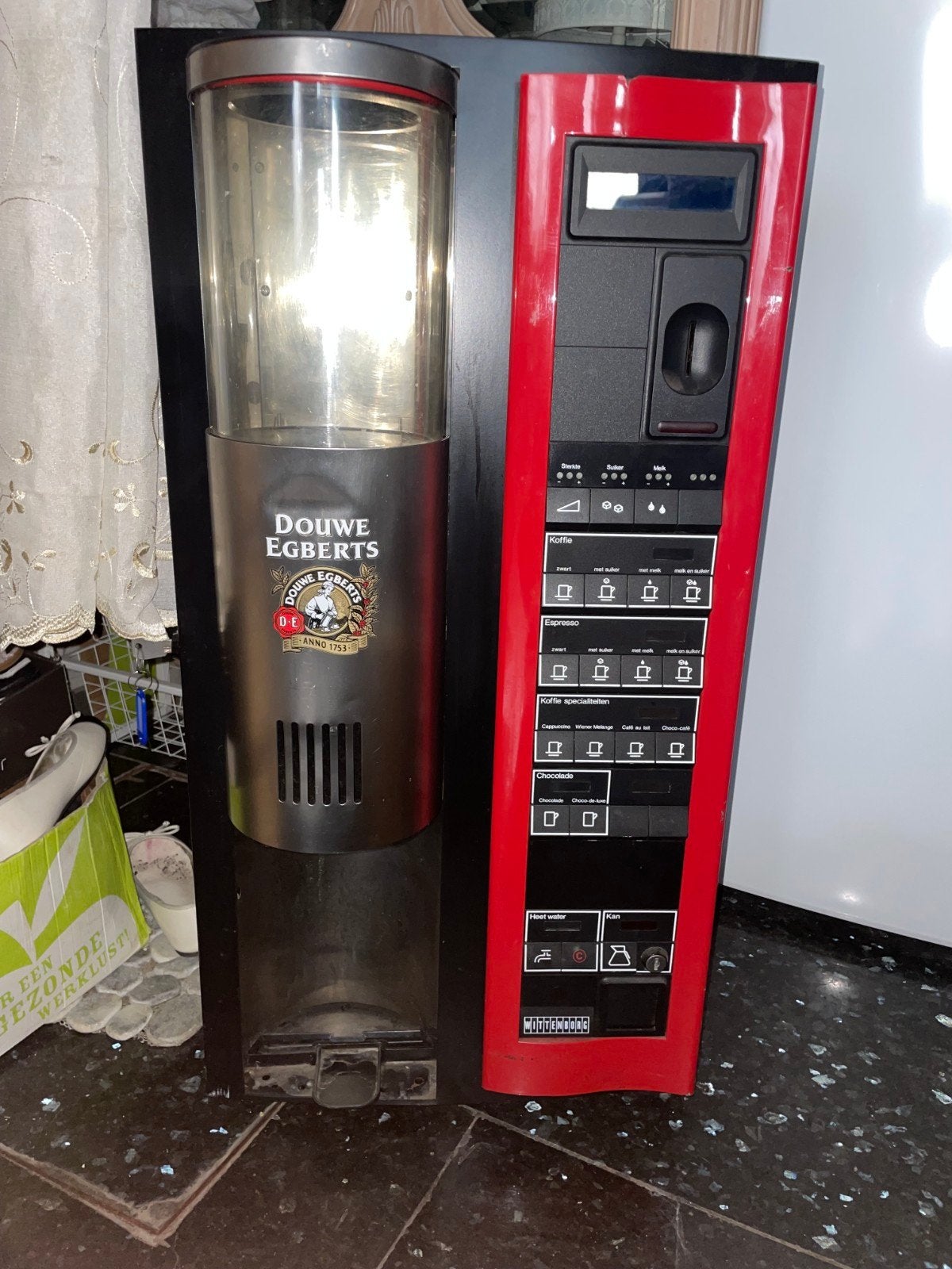 Cafetière automatique, Enlèvement