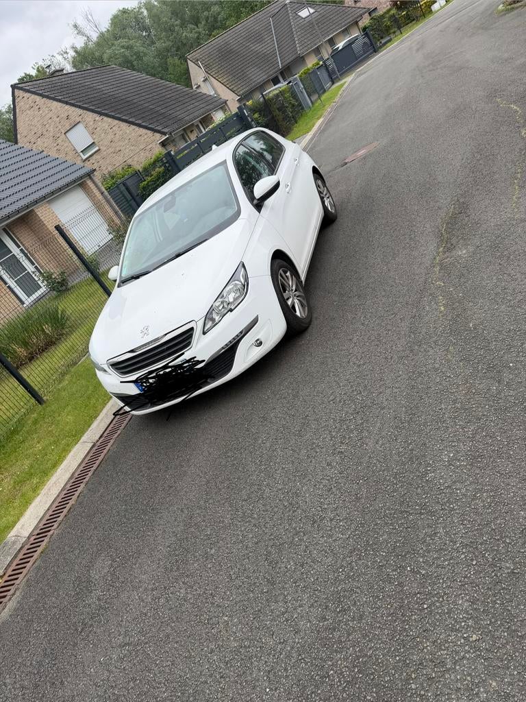 Peugeot 308 années 2017 moteur t 9, Autos, Peugeot, Particulier, ABS, Caméra de recul, Phares directionnels, Airbags, Air conditionné