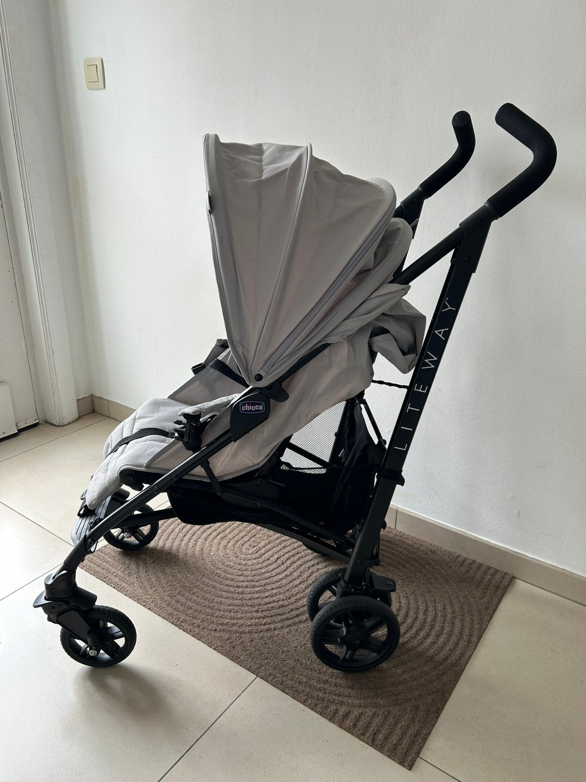 Grijze buggy chicco, Ophalen, Zo goed als nieuw