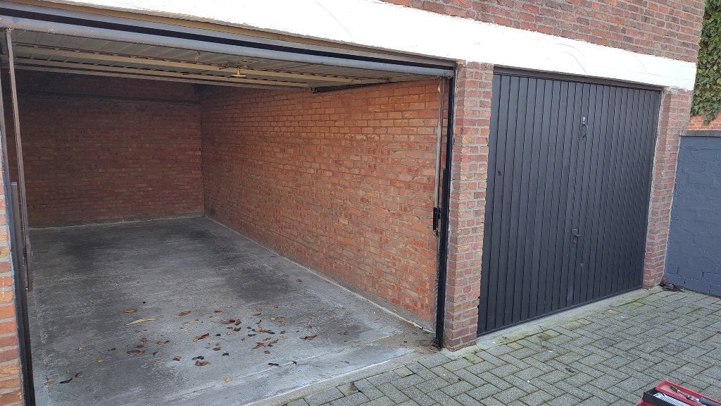Garagebox, Immo