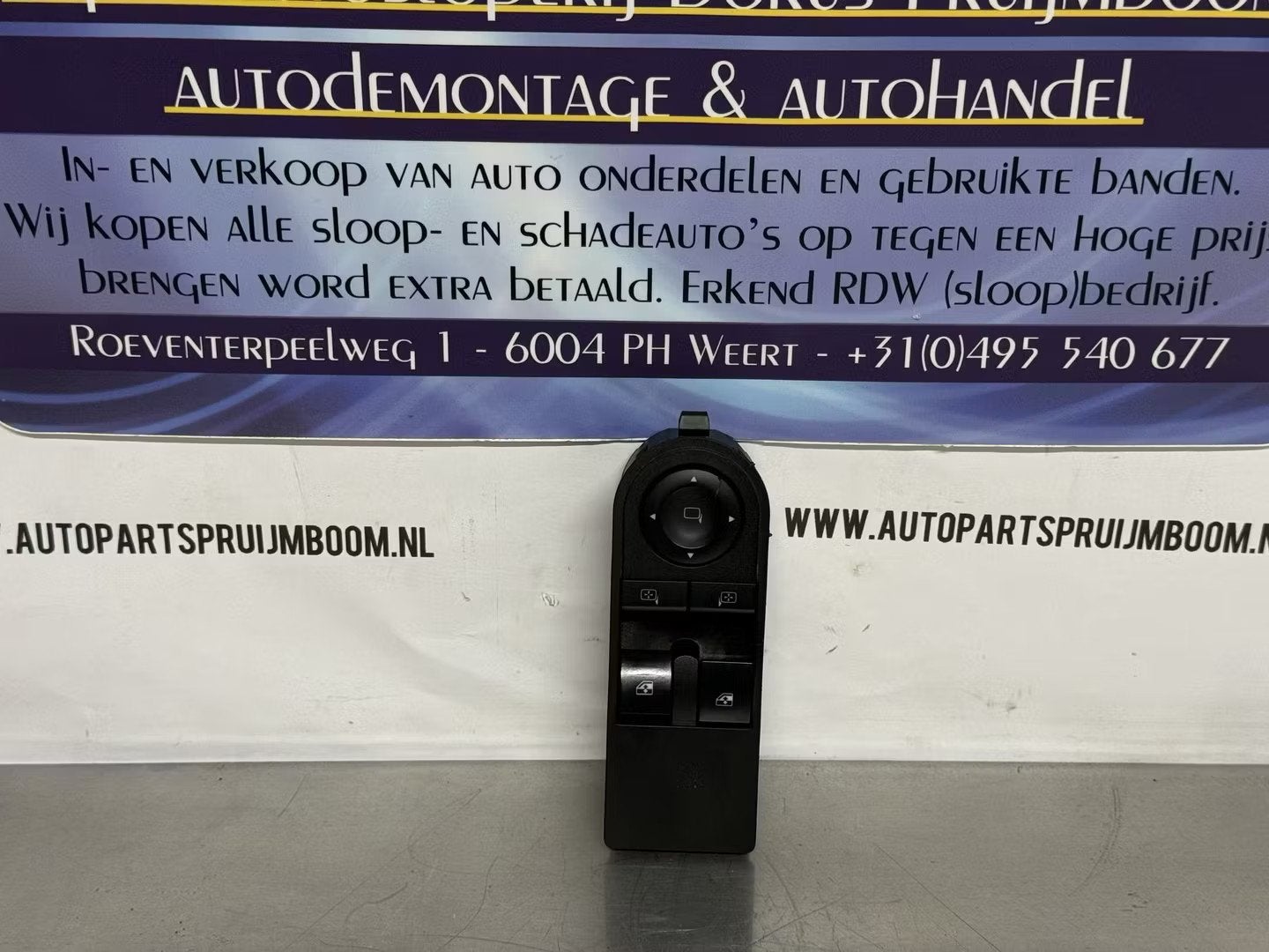 Interrupteur de l ve-vitre + r troviseur Opel Zafira, Opel Automobile GmbH, Opel, Bahnhofsplatz 1
65423  Russelsheim am Main, DE
