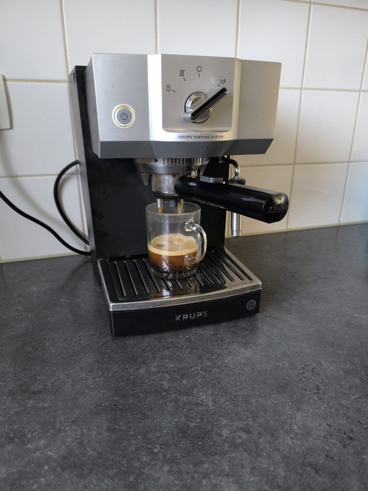 KRUPS koffiemachine, Elektronische apparatuur, Koffiezetapparaten, Ophalen, Koffiemachine