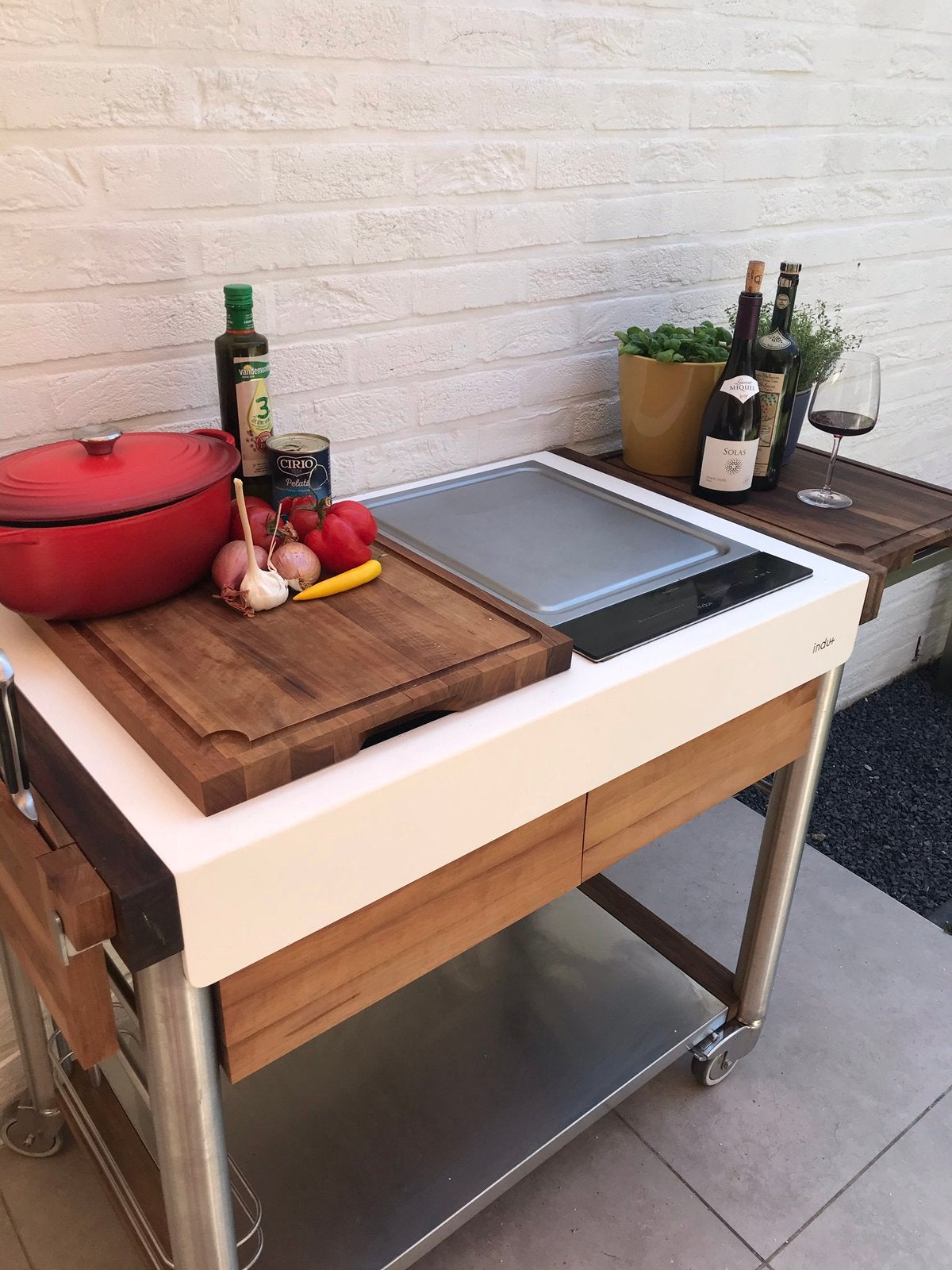 Indu + buiten keuken, Ophalen, Zo goed als nieuw