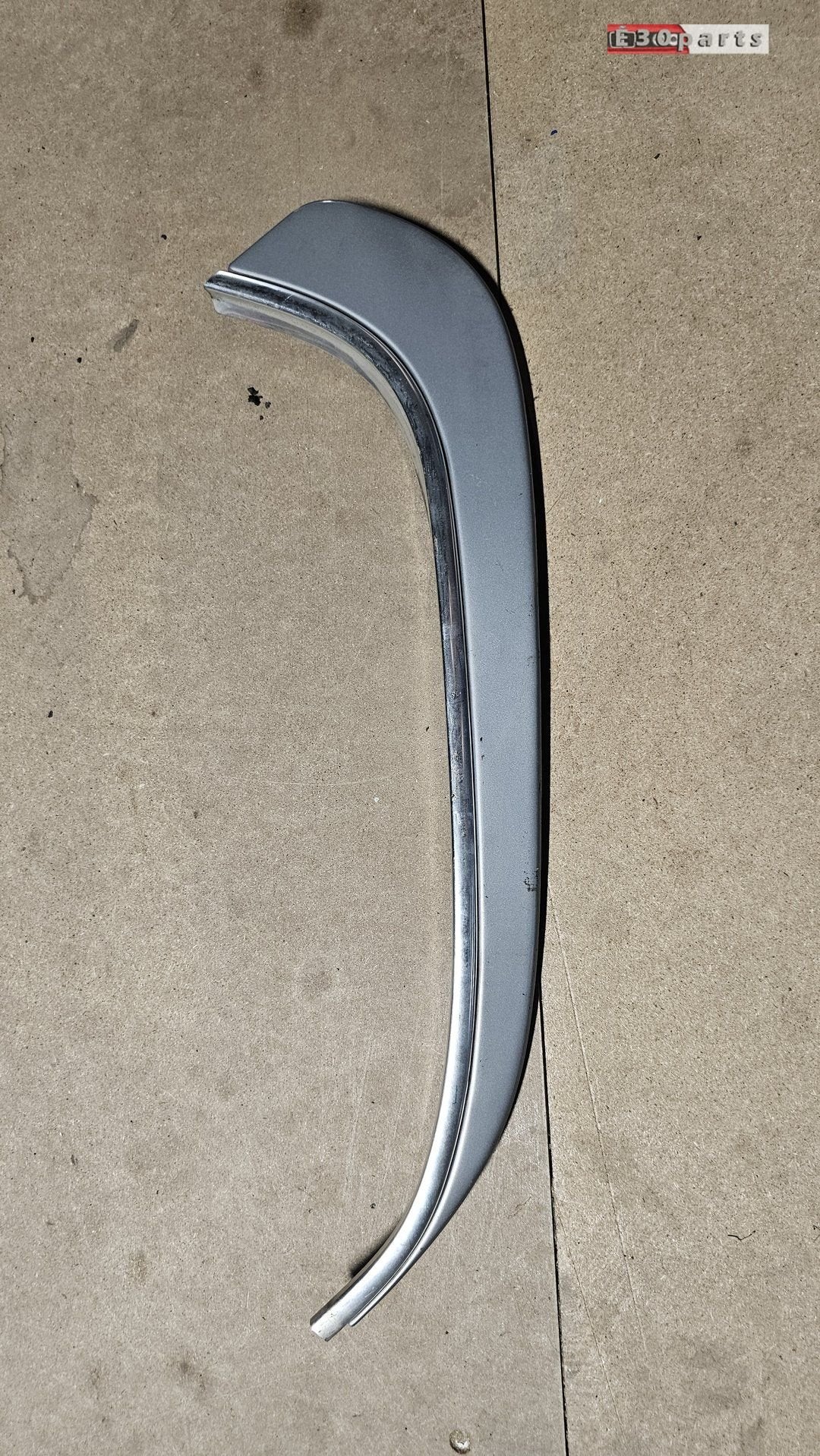 Sierlijst daklijst ventilatie lijst rechts achter BMW 3 seri, -, Origine de la pièce connue, Utilisé, -