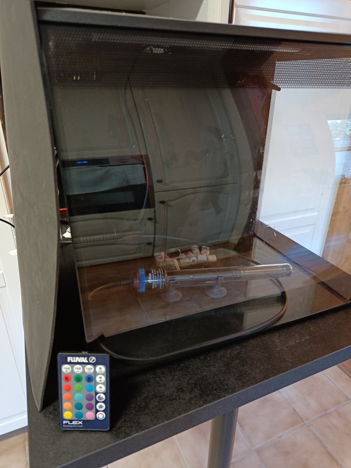 fluval aquarium, Ophalen, Inclusief controller, Zo goed als nieuw, Leeg aquarium