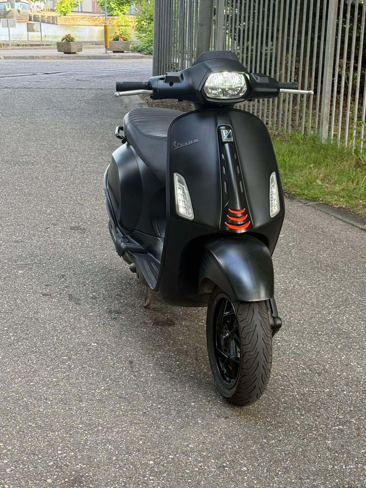 Vespa sprint facelift 2024, Ophalen, Nieuw, 49 cc, Klasse B (45 km/u)